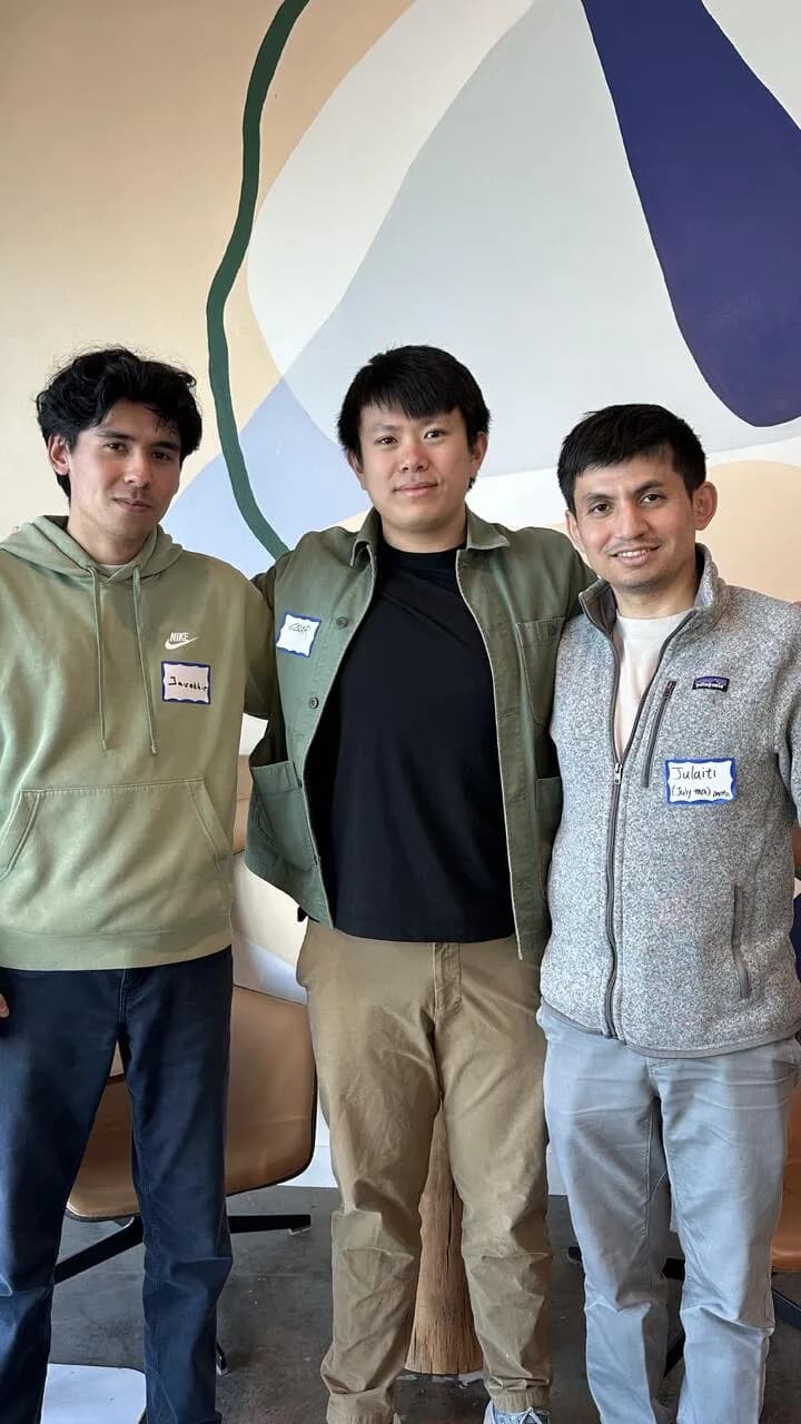 Javokhir Shomuratov, Oscar Hong and Julaiti Alafate, the PatentsWithCode team at the Build MCP Agents hackathon